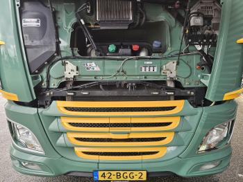 DAF XF 460 8x2 / HIAB CRANE + REMOTE / KRAN / GRUA